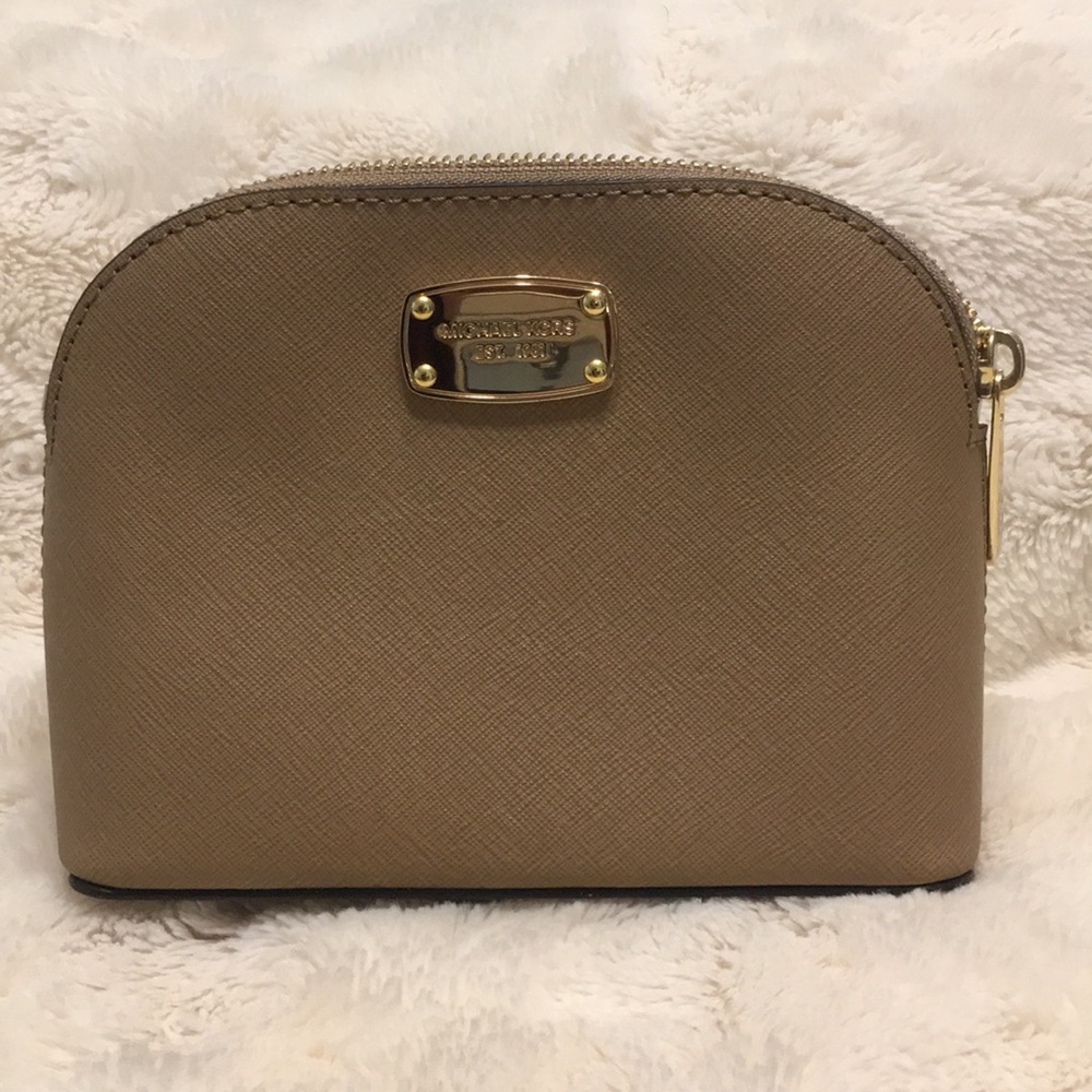 NWOT Michael Kors Jet Set Travel Pouch